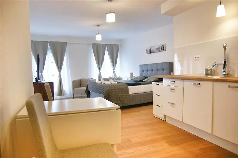 בריסל Laeken Residence 0*,