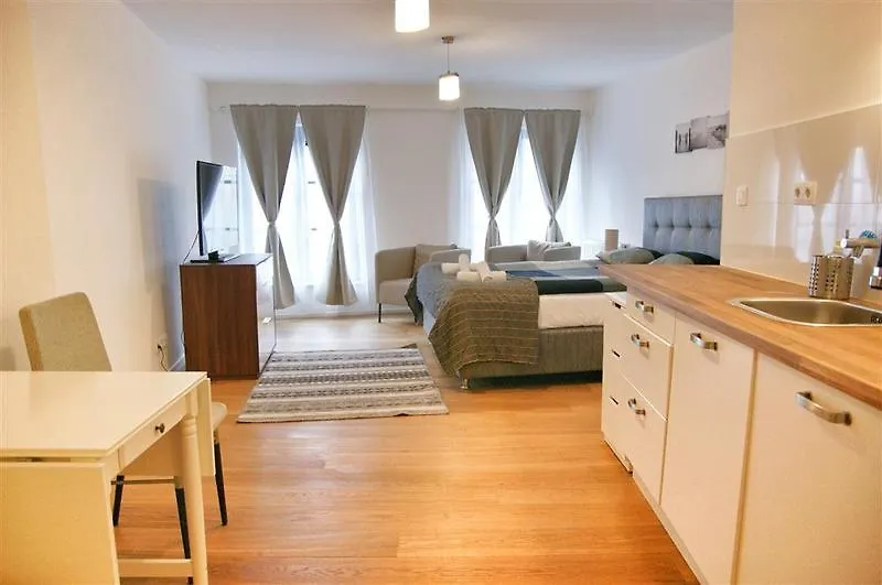 בריסל Laeken Residence דירה