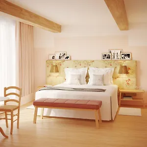 4* Отель 9hotel Chelton